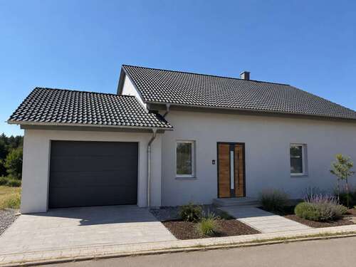 Foto - Haus zum Kaufen in Unterdeufstetten 690.000,00 € 220 m²