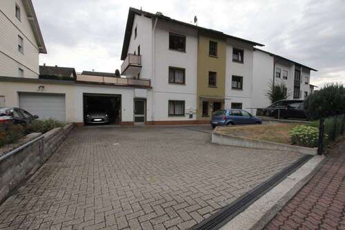 Foto - Haus zum Kaufen in Jossgrund 360.000,00 € 359 m²