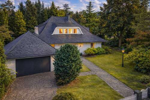 Foto - Haus zum Kaufen in Quickborn 890.000,00 € 196 m²