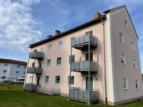 Foto - Wohnung zum Mieten in Traunreut 450,99 € 50.11 m²