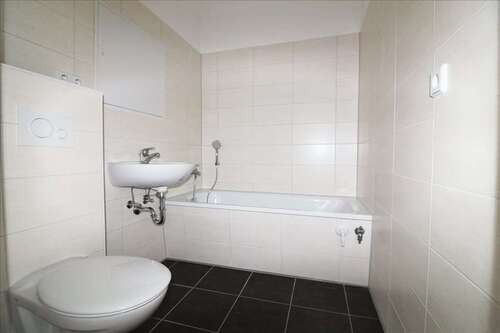 Foto - Wohnung zum Mieten in Magdeburg 411,24 € 68.54 m²