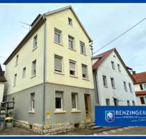 Haus zum Kaufen in Bad Urach 255.000,00 € 164 m²