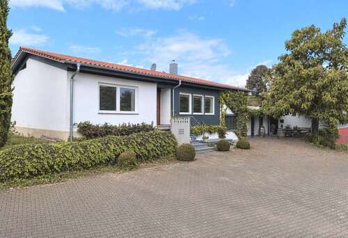 Foto - Haus zum Kaufen in bottingen 950.000,00 € 150 m²