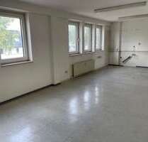 Büro in Krefeld 2.580,00 € 516 m²