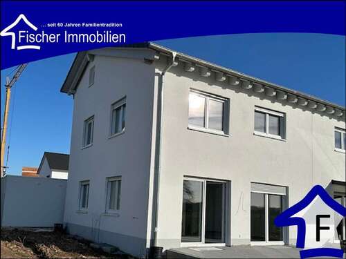 Foto - Haus zum Kaufen in Adelmannsfelden 548.000,00 € 127 m²