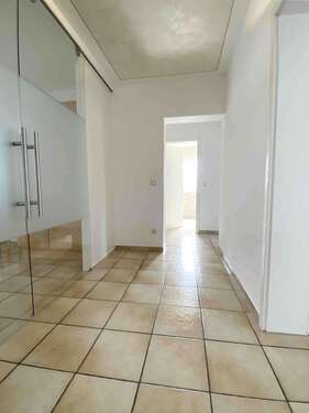 Foto - Wohnung zum Kaufen in Bad Camberg 255.000,00 € 81.1 m²