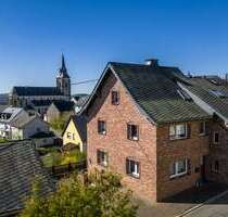 Haus zum Kaufen in Müllenbach 410.000,00 € 239.42 m²