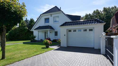 Foto - Haus zum Kaufen in Cuxhaven 750.000,00 € 207 m²