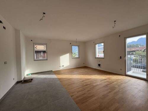 Foto - Wohnung zum Mieten in Brannenburg 975,00 € 51.38 m²