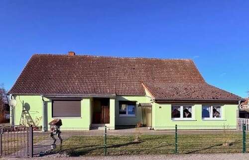 Foto - Haus zum Kaufen in Nordwestuckermark 169.000,00 € 210 m²