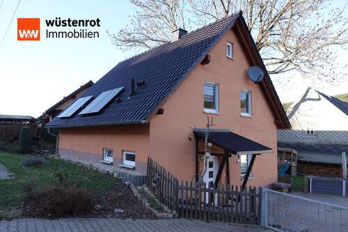 Foto - Haus zum Kaufen in Auerbach 259.000,00 € 113.34 m²