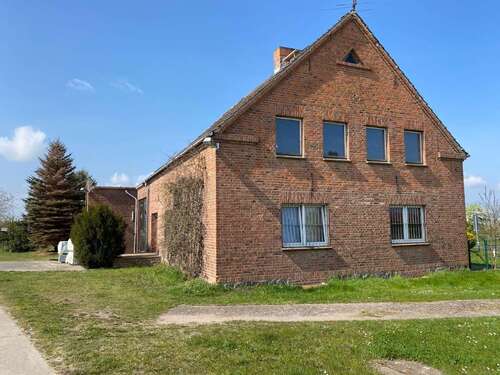 Foto - Grundstück in Malchin 350.000,00 € 3600 m²