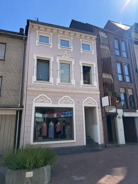 Foto - Haus zum Kaufen in Mönchengladbach 215.000,00 € 175 m²