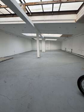 Foto - Halle in Iserlohn 660,00 € 220 m²