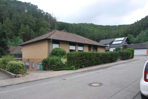 Foto - Haus zum Kaufen in Dahn 456.000,00 € 265 m²