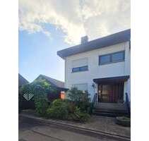 Haus zum Kaufen in Bietigheim 450.000,00 € 215 m²