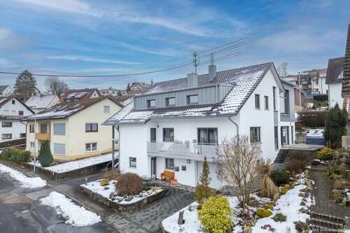 Foto - Haus zum Kaufen in Schefflenz 597.000,00 € 284 m²