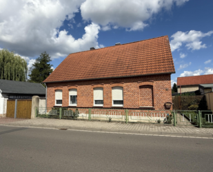Haus zum Kaufen in Gräfenhainichen 59.900,00 € 93 m²