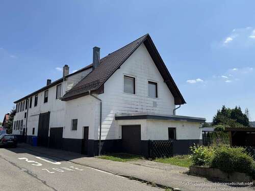 Foto - Haus zum Kaufen in Pforzheim Huchenfeld 589.000,00 € 300 m²