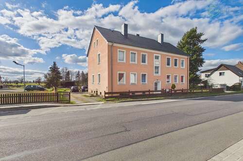 Foto - Haus zum Kaufen in Hohenleipisch 260.000,00 € 264 m²