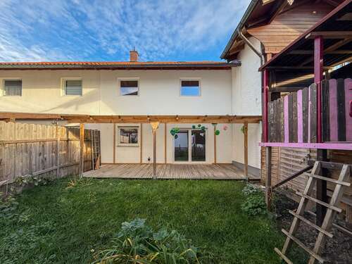 Foto - Haus zum Mieten in Großkarolinenfeld 2.150,00 € 175 m²