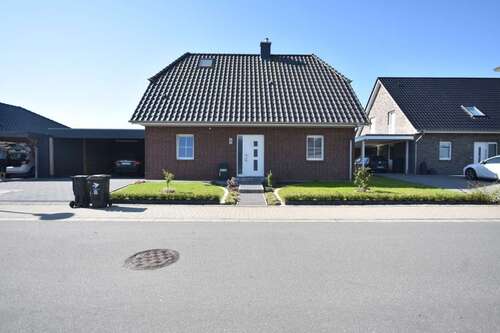 Foto - Haus zum Kaufen in Schwaan 372.000,00 € 151 m²