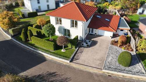 Foto - Haus zum Kaufen in Wolfsburg 699.000,00 € 170 m²