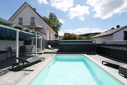 Foto - Haus zum Kaufen in Neuenbürg 695.000,00 € 181 m²