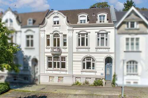 Foto - Haus zum Kaufen in Mülheim 950.000,00 € 318 m²