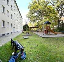 Wohnung zum Kaufen in Berlin 245.000,00 € 81.54 m²