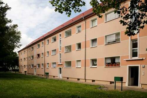Foto - Wohnung zum Mieten in Weißenfels 362,60 € 51.8 m²