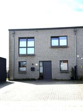 Foto - Haus zum Kaufen in Harrislee 549.000,00 € 141 m²