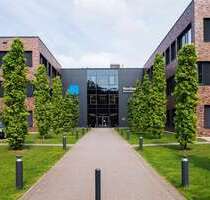 Büro in Oldenburg 7.443,45 € 447 m²