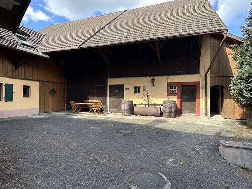 Foto - Haus zum Kaufen in Rheinfelden-Adelhausen 299.000,00 € 385 m²