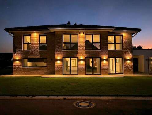 Foto - Haus zum Kaufen in Varel 2.300.000,00 € 343 m²