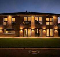 Haus zum Kaufen in Varel 2.300.000,00 € 343 m²