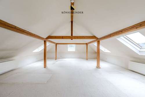 Foto - Wohnung zum Kaufen in Stuttgart Vaihingen 690.000,00 € 206 m²