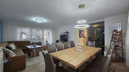 Foto - Wohnung zum Kaufen in Karlsbad 349.000,00 € 113.39 m²