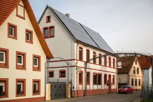Foto - Haus zum Kaufen in Hochstadt 299.000,00 € 350 m²