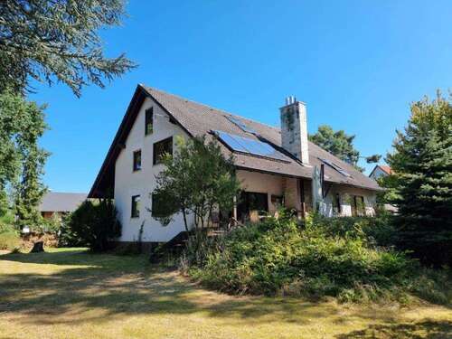 Foto - Haus zum Kaufen in Cadolzburg 834.000,00 € 249.8 m²