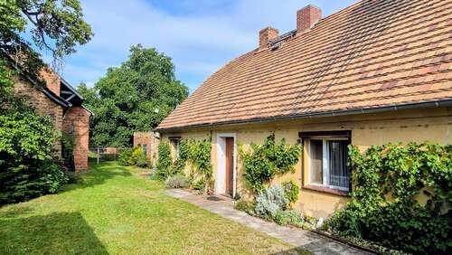 Foto - Haus zum Kaufen in Bronkow 130.000,00 € 96 m²