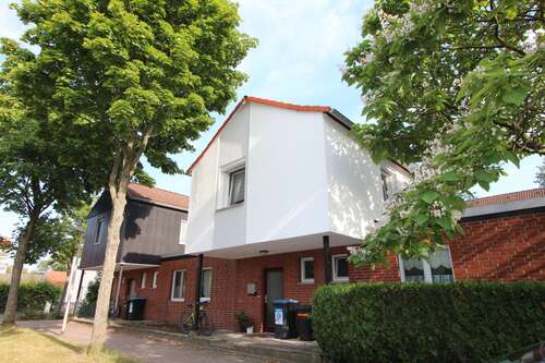 Foto - Haus zum Mieten in Burgdorf 1.239,33 € 109 m²
