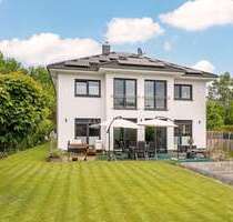 Haus zum Kaufen in Falkensee 1.190.000,00 € 210 m²