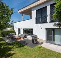 Haus zum Kaufen in Kelkheim 2.400.000,00 € 290 m²
