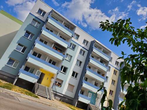 Foto - Wohnung zum Mieten in Halle 399,00 € 56 m²