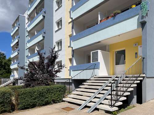 Foto - Wohnung zum Mieten in Halle 458,00 € 64 m²