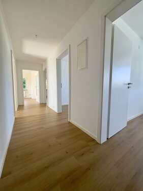 Foto - Wohnung zum Mieten in Nickenich 850,00 € 90 m²