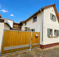 Haus zum Kaufen in Zeiskam 159.000,00 € 109 m²