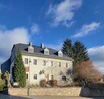Haus zum Kaufen in Lauter-Bernsbach 350.000,00 € 499 m²