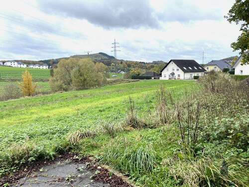 Foto - Grundstück zu verkaufen in Sundern 75.000,00 € 747 m²